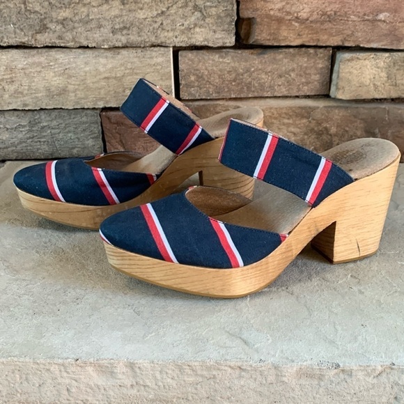 Free People Shoes - Free People sz 38 cloth red, white,& blue cloth shoes with wooden platform heels